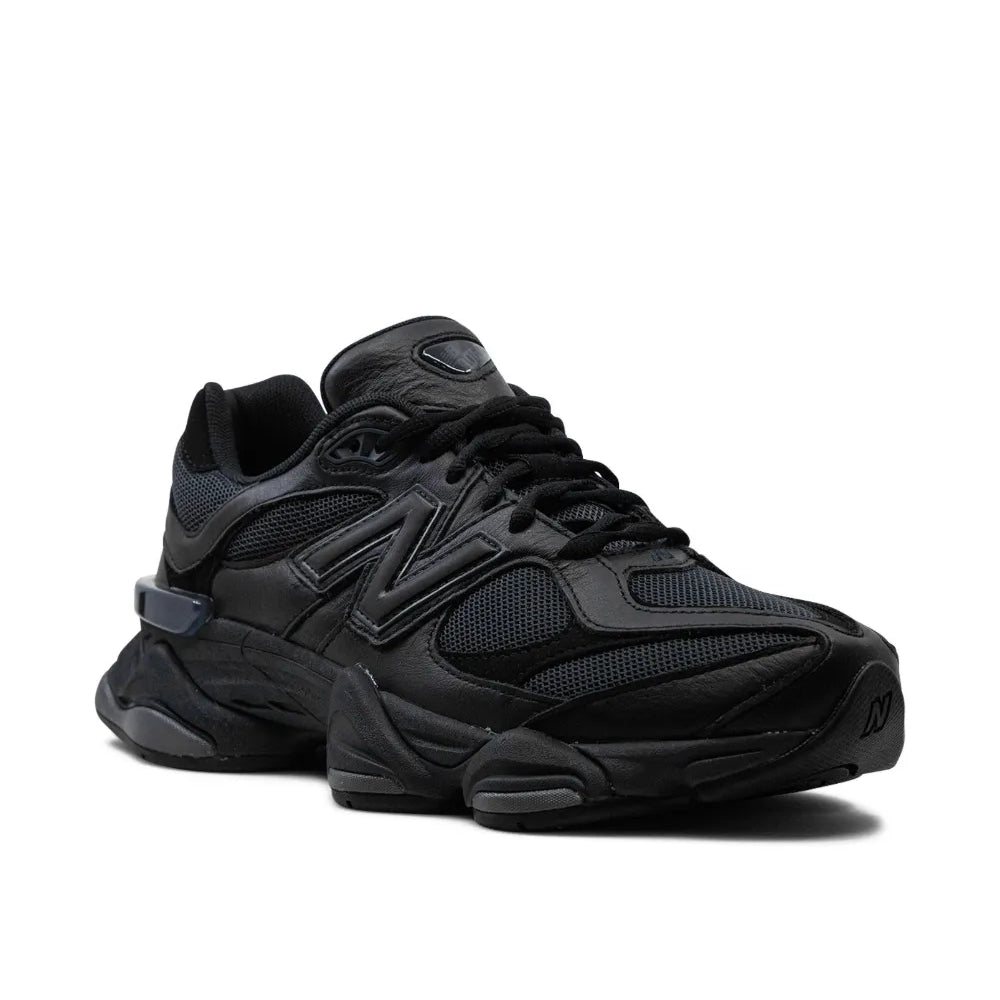 New Balance 9060  Triple black
