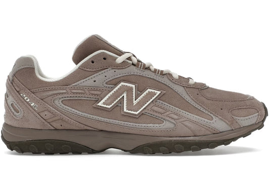 New Balance 204L  Mushroom Arid Stone